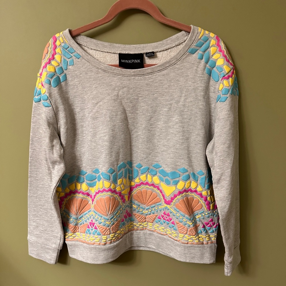 MinkPink Sweatshirt Sz Large Sheashell Puff Paint Long Sleeve Boxy Coastal‎
